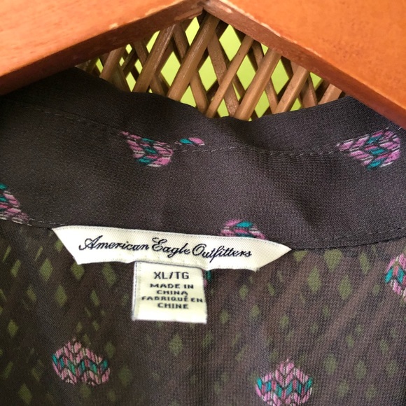 🌿2/20 flowy heart patterned button down tank - Picture 2 of 3